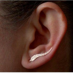 🛍Minimalist Gold Feather Earrings